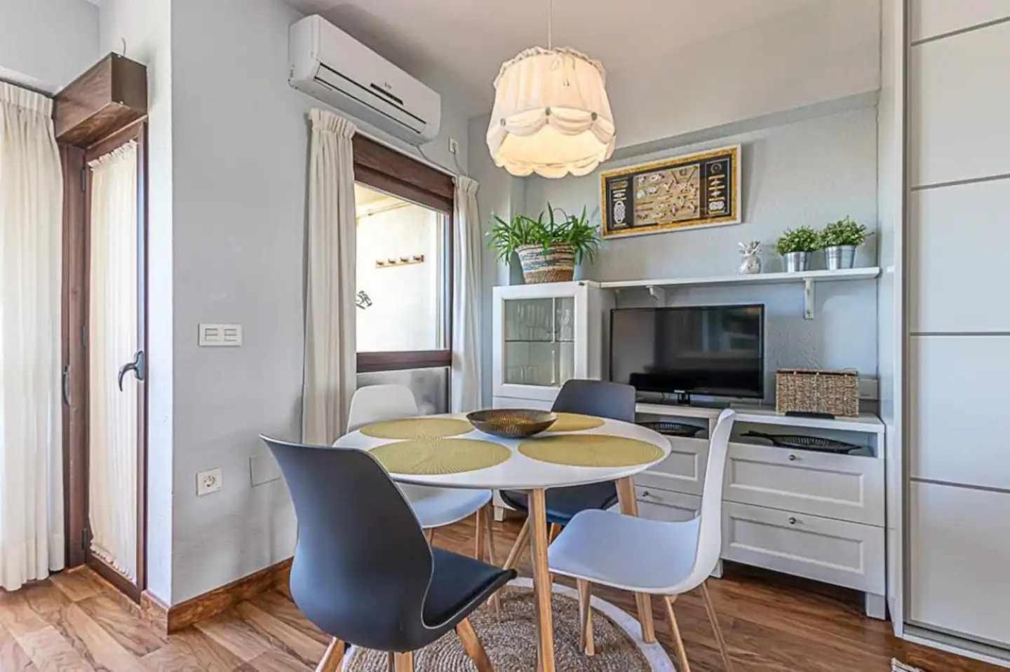 Encantador Apartamento En Primera Linea De Playa 贝纳尔马德纳 外观 照片