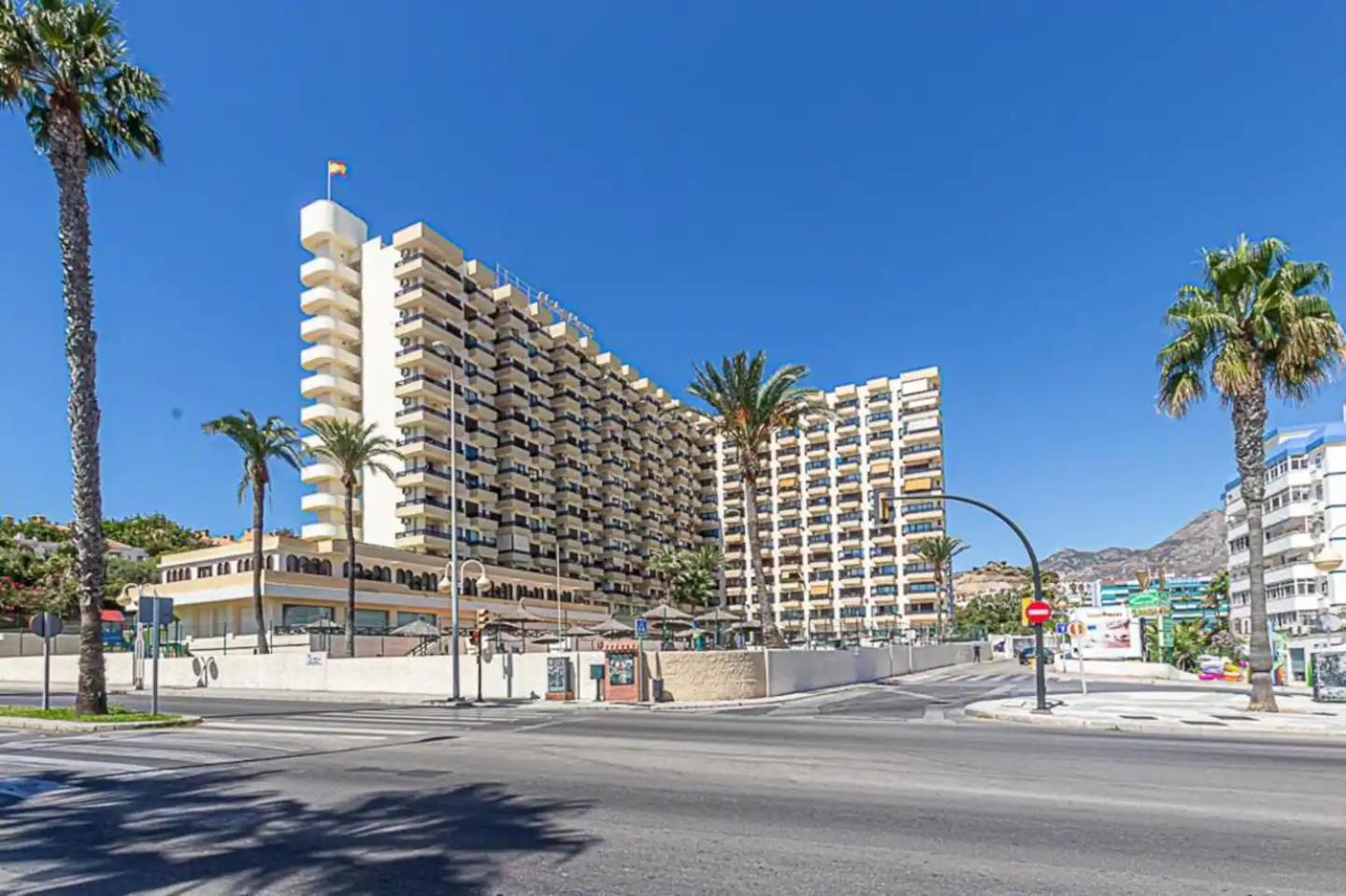 Encantador Apartamento En Primera Linea De Playa 贝纳尔马德纳 外观 照片